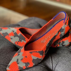 Rothy’s Orange and Grey Camo Points